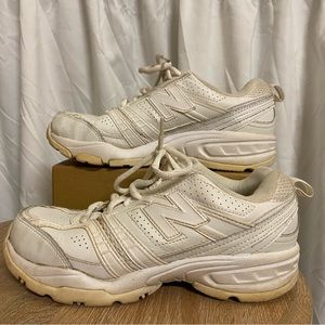💫new balance 409💫

Vintage shoes, dad shoes, chunky sneakers